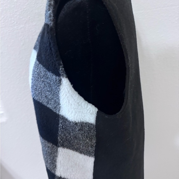 Talbots Black and white vest - Picture 6 of 6